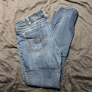 Silver Jeans Women's Classic Blue Suki Mid Super Skinny Jeans